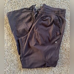 Lululemon Dance Studio Relaxed-Fit Mid-Rise Cargo Pant Size Large Expresso